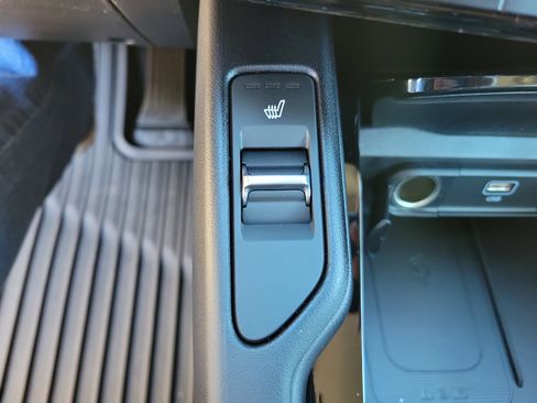 New 2025 Kia Telluride S image 14