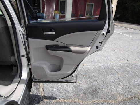 Used 2013 Honda CR-V LX image 24