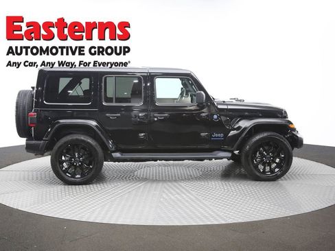 Used 2025 Jeep Wrangler Unlimited Sahara image 45