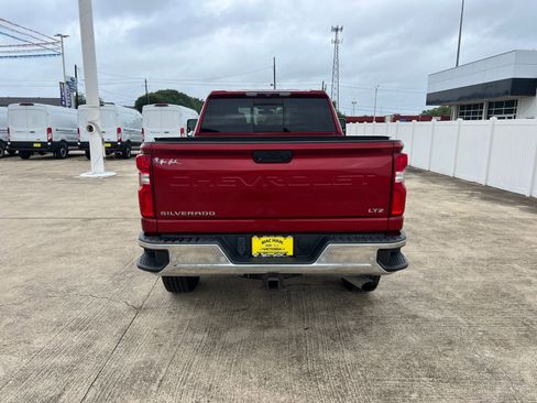 Used 2021 Chevrolet Silverado 2500 LTZ w/ LTZ Plus Package AWD/4WD image 4