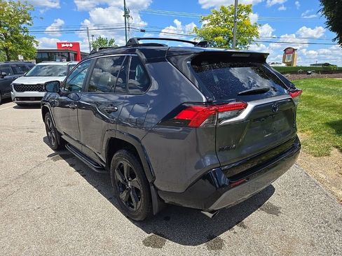 Used 2021 Toyota RAV4 XSE AWD/4WD image 9