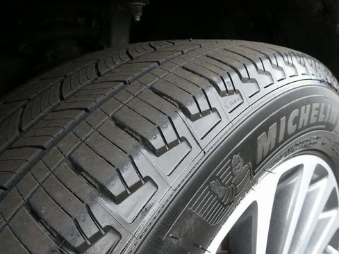Used 2024 Lincoln Aviator Reserve w/ Equipment Group 201A AWD/4WD image 12