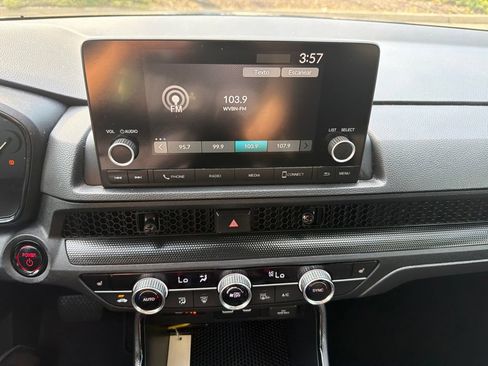 Used 2025 Honda CR-V Sport image 12