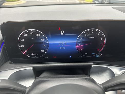 Certified 2025 Mercedes-Benz GLB 250 4MATIC image 21