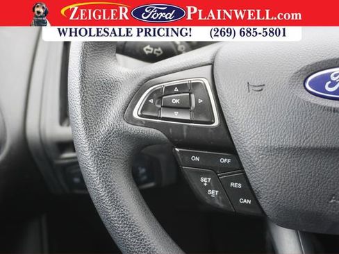 Used 2017 Ford Focus SE image 20