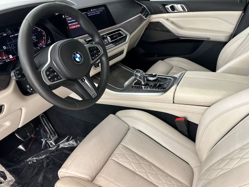 Used 2020 BMW X5 M50i w/ Executive Package AWD/4WD image 4