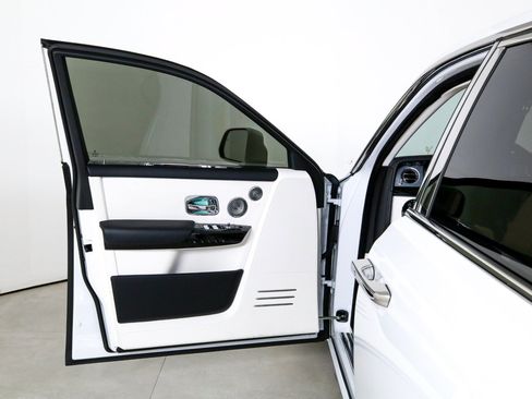 Certified 2024 Rolls-Royce Phantom Sedan RWD image 11