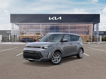 New 2025 Kia Soul LX w/ LX Technology Package