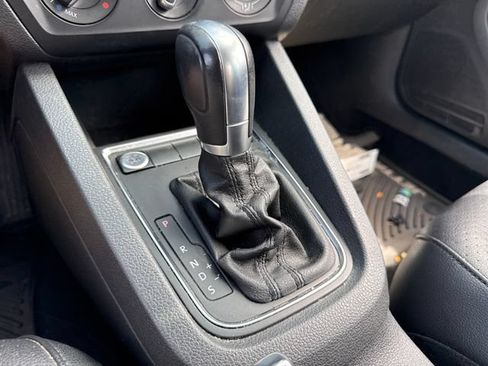 Used 2015 Volkswagen Jetta SE FWD image 30
