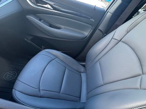 Used 2024 Buick Enclave Essence FWD image 24
