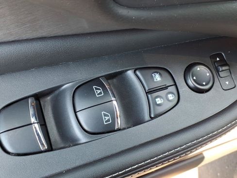 Used 2021 Nissan Murano SL FWD image 21