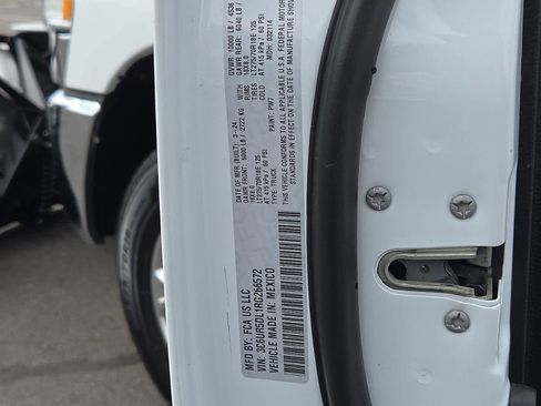 Used 2024 RAM 2500 Big Horn image 29