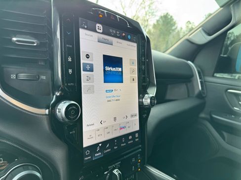 Used 2024 RAM 1500 Big Horn image 19