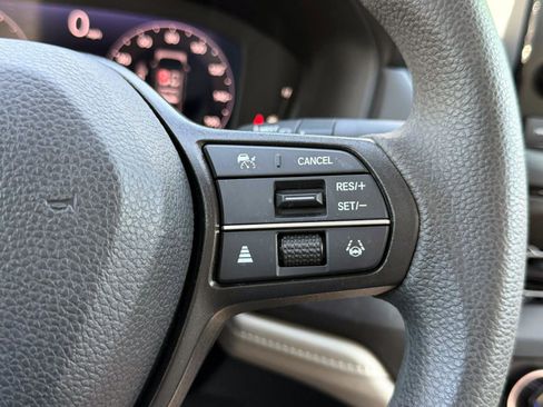 Used 2023 Honda Accord LX image 19