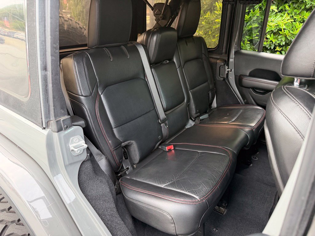 Used 2018 Jeep Wrangler Unlimited Rubicon AWD/4WD image 40