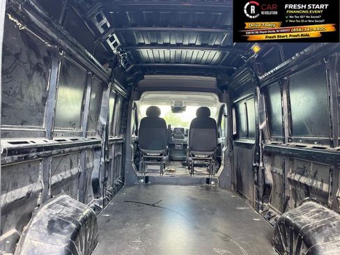 Used 2023 RAM ProMaster 2500 image 8