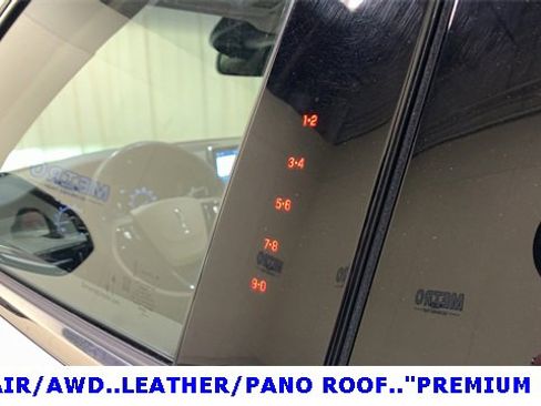 Used 2022 Lincoln Corsair AWD w/ Premium Package image 26