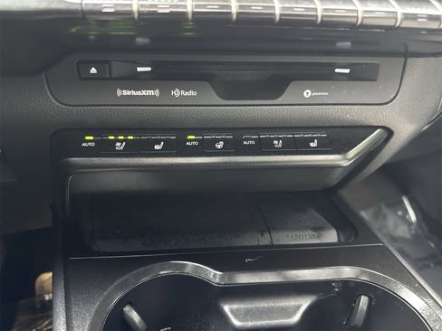 Used 2019 Lexus UX 200 w/ Premium Package image 23