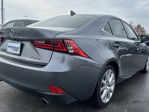 Used 2014 Lexus IS 250 image 10