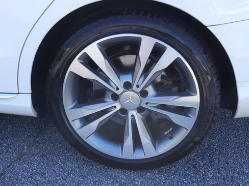 Used 2016 Mercedes-Benz C 300 Sedan image 34