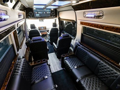 Used 2023 Mercedes-Benz Sprinter 3500 image 83