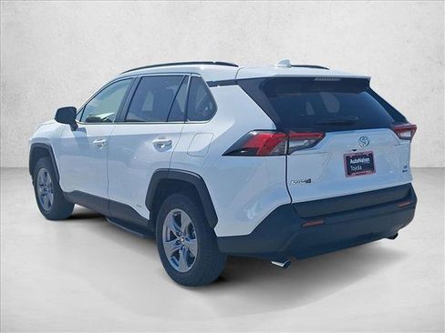 Certified 2025 Toyota RAV4 LE AWD/4WD image 8