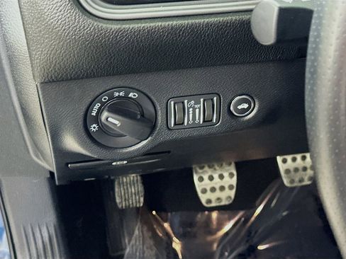 Used 2023 Dodge Challenger R/T image 20