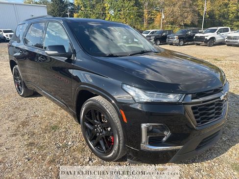 Certified 2023 Chevrolet Traverse Premier w/ Redline Edition image 7