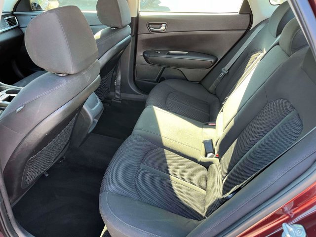 Used 2020 Kia Optima LX FWD image 18