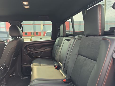 Used 2023 Nissan Titan PRO-4X AWD/4WD image 15