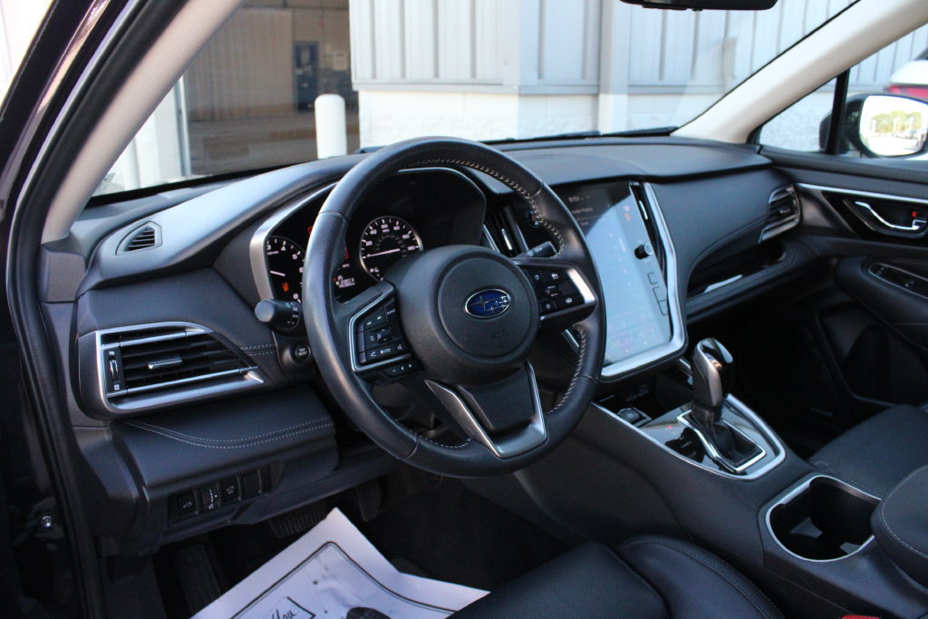Used 2024 Subaru Outback Limited AWD/4WD image 2