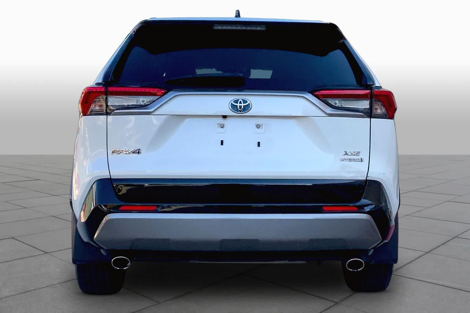 Used 2020 Toyota RAV4 XSE AWD/4WD image 5
