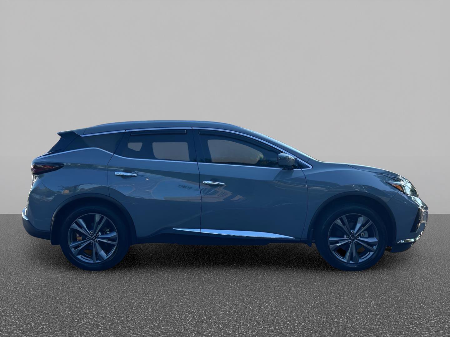 Used 2024 Nissan Murano Platinum w/ Cargo Package FWD image 4