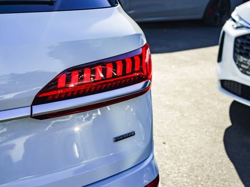 Used 2021 Audi Q7 2.0T Premium w/ Convenience Package image 23