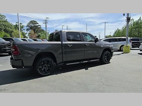 New 2026 RAM 1500 Express AWD/4WD image 32