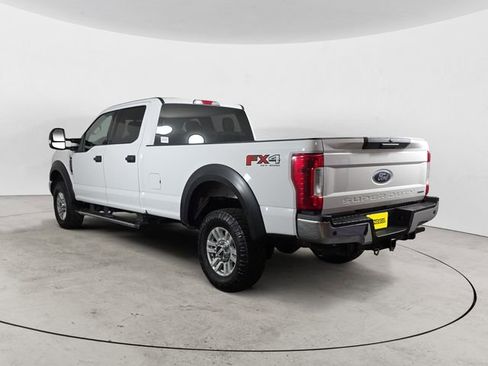 Used 2018 Ford F350 XLT w/ XLT Value Package image 3