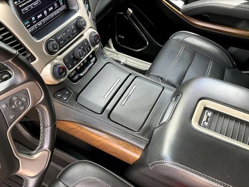 Used 2020 GMC Yukon Denali w/ Denali Ultimate Package RWD image 15