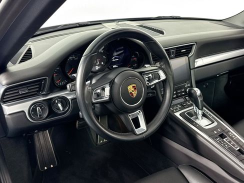 Used 2017 Porsche 911 Carrera RWD image 12