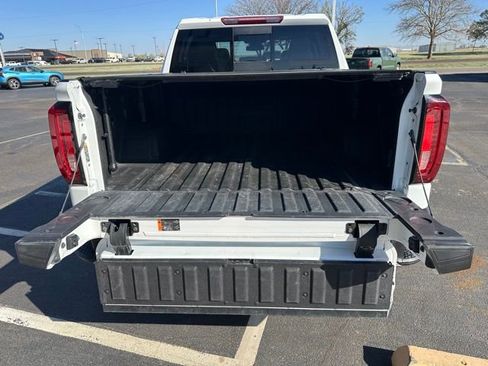 Used 2024 GMC Sierra 1500 SLT w/ SLT Premium Plus Package AWD/4WD image 33