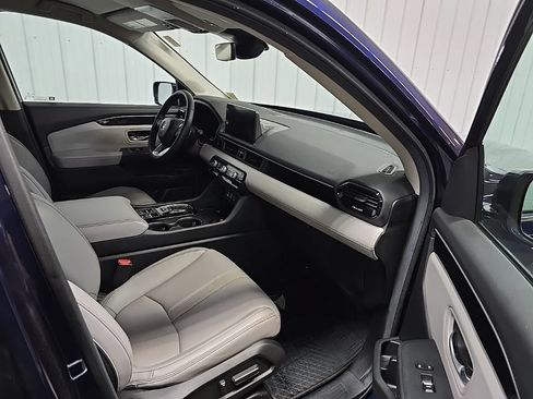 Used 2025 Honda Pilot EX-L image 15