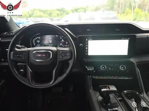 Used 2023 GMC Sierra 1500 AT4 w/ AT4 Premium Package AWD/4WD image 10