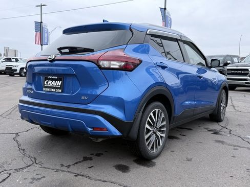 Used 2021 Nissan Kicks SV image 8