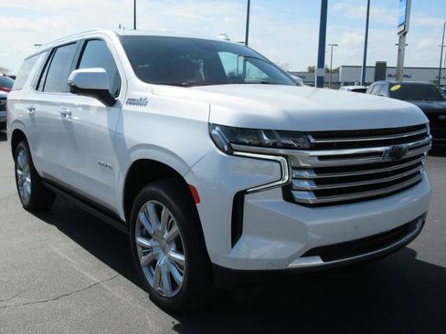 Certified 2024 Chevrolet Tahoe High Country w/ Advanced Technology Package AWD/4WD image 3