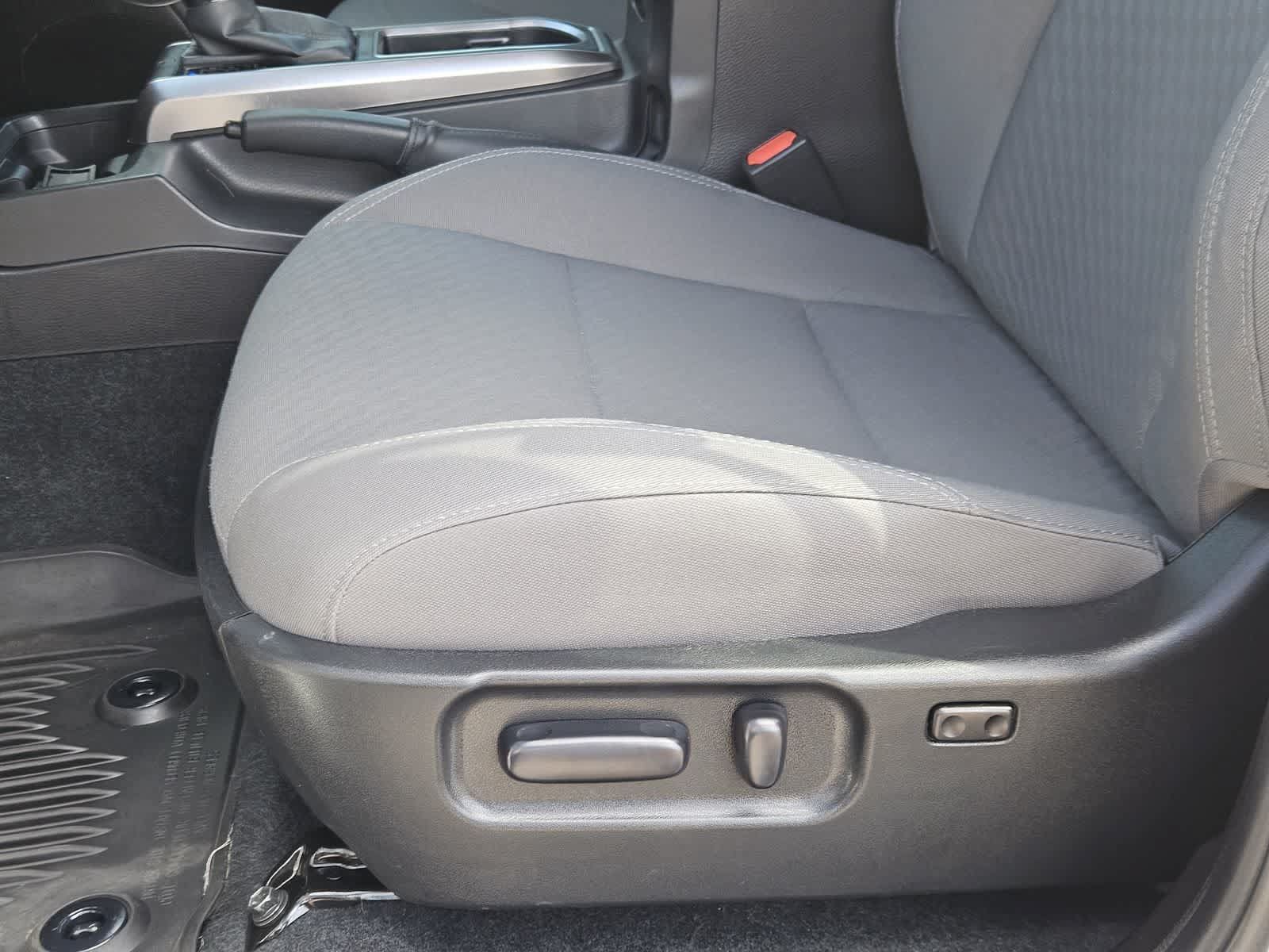 Used 2023 Toyota Tacoma SR5 RWD image 23