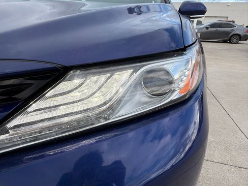 Used 2018 Toyota Camry XLE w/ Protection Package (Q2) FWD image 9