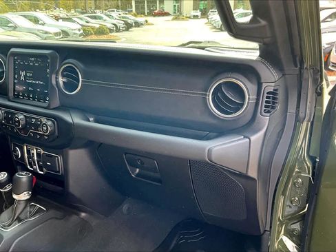 Used 2021 Jeep Wrangler Unlimited Sahara image 19