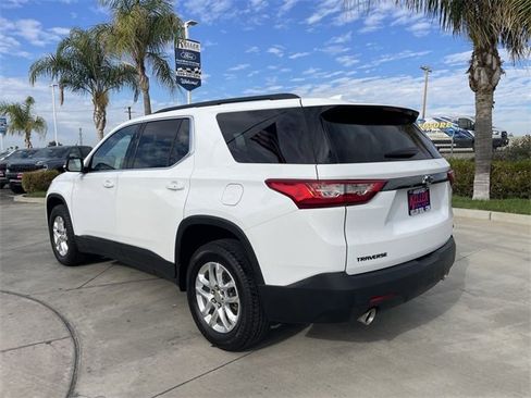 Used 2019 Chevrolet Traverse LT w/ LPO, Blackout Package image 6