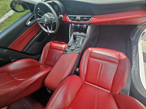 Used 2019 Alfa Romeo Giulia w/ Quick Order Package 22K Sport image 26