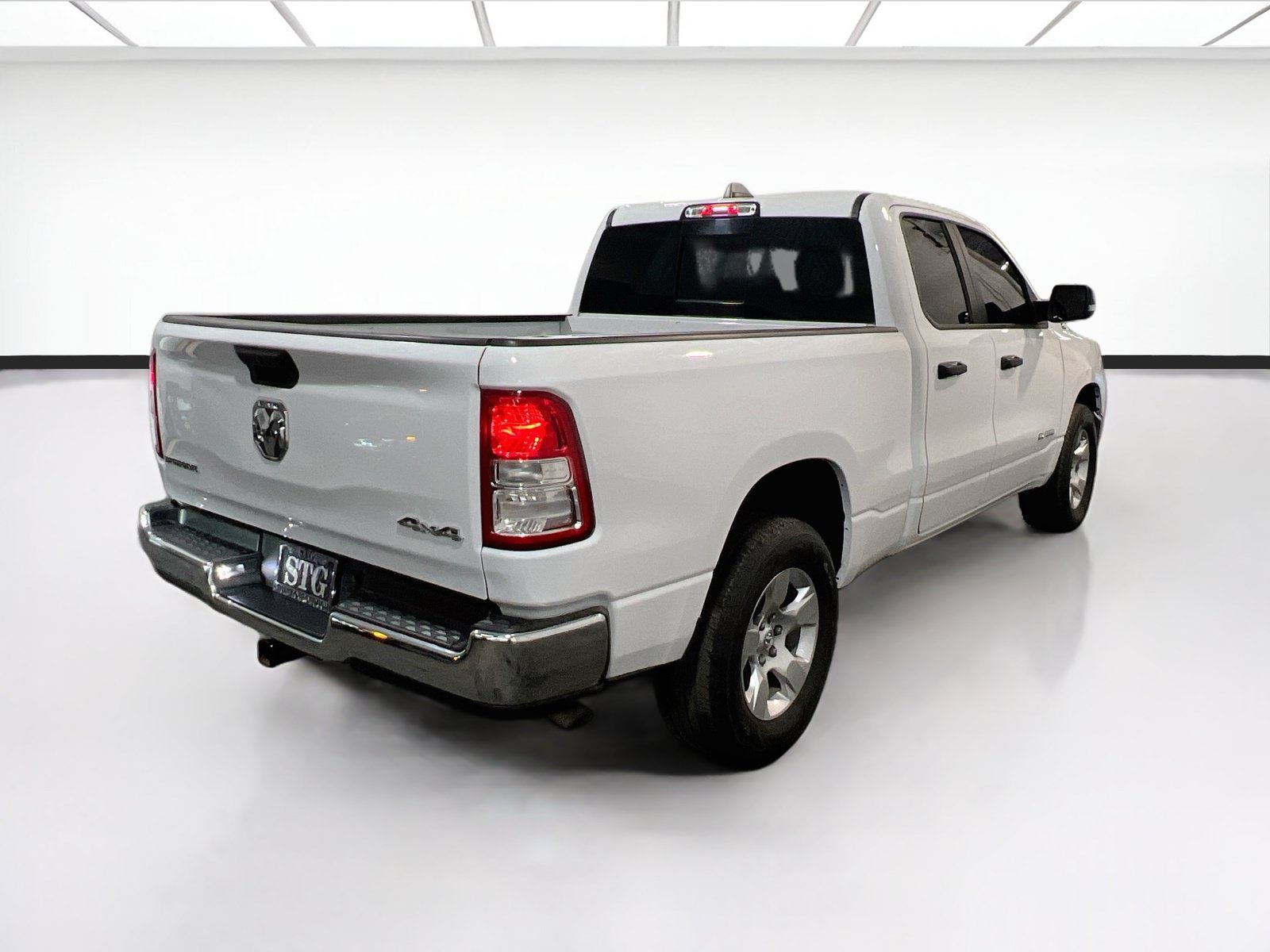 Used 2023 RAM 1500 Big Horn AWD/4WD image 4