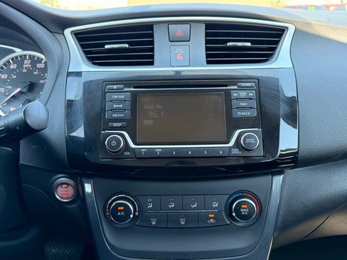 Used 2016 Nissan Sentra SR FWD image 18